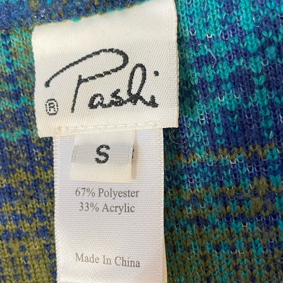 Ladies S Pashi Ladies Plaid Shacket
Button down
Pockets 
Very good condition - Picture 5 of 5